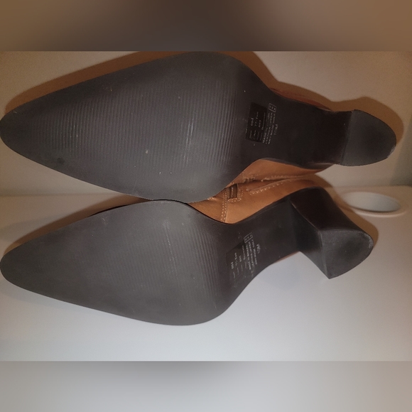 Honey brown leather ankle boots by Bakers - Picture 2 of 6